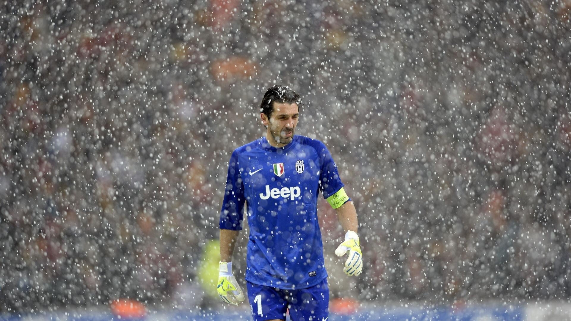 世界杯美洲区预选赛：哥伦比亚依靠主场氛围拿分 客场表现拖累总积分